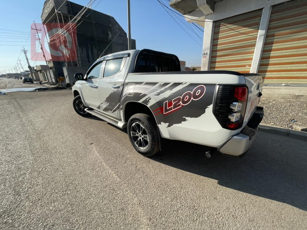 ميتسوبيشي L200